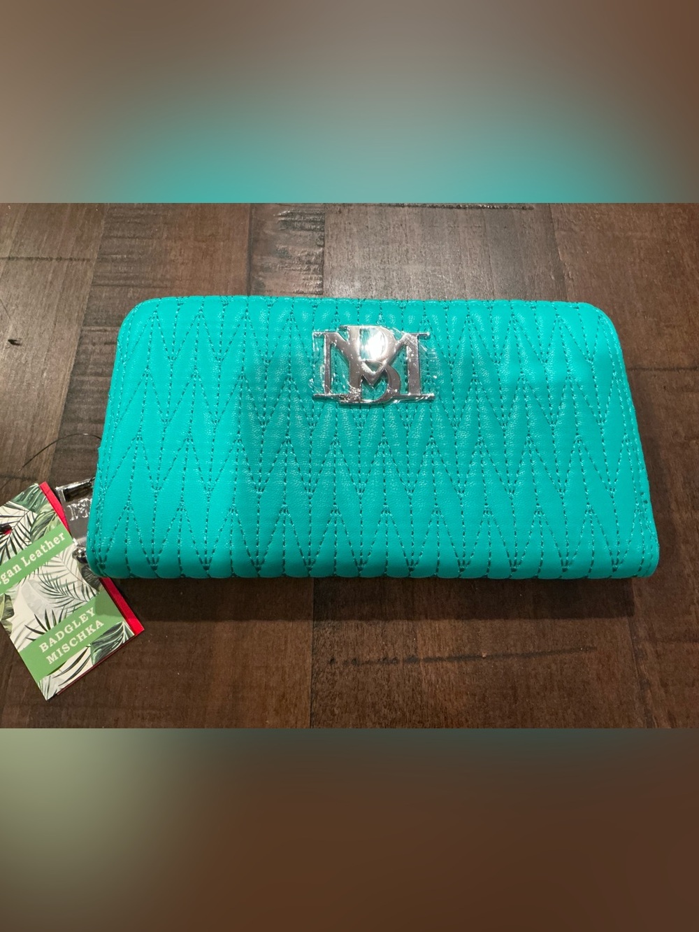 Badgley Mischka Teal Quilted Wallet with Silver Logo NWT - Picture 3 of 3